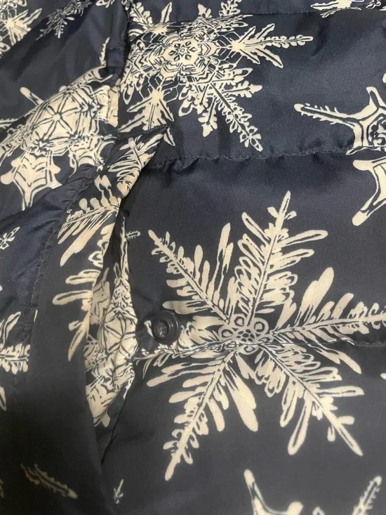 Lands' End Navy Snowflake Quilted Puffer Vest - Picture 9 of 11